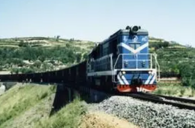 中老鐵路的建設(shè)遇到了哪些困難？它將會給國際貨運代理業(yè)帶來什么？