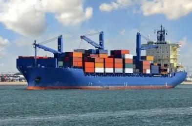 國際海運費并不是一成不變的，還受到很多因素的影響