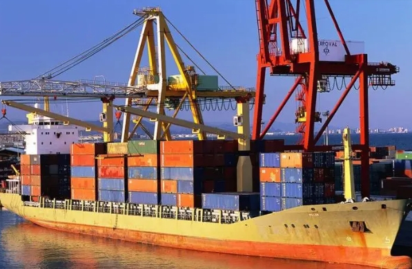 新西蘭物流是國(guó)家經(jīng)濟(jì)發(fā)展重要組成部分，為各行業(yè)發(fā)展提供重要支撐