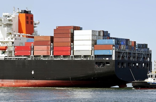 國際物流作為連接世界的紐帶，既展現(xiàn)著無限的魅力又面臨著諸多挑戰(zhàn)