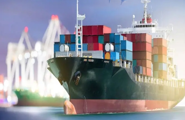 隨著全球貿(mào)易的發(fā)展和物流行業(yè)的不斷壯大，國(guó)際貨代越來(lái)越受到重視