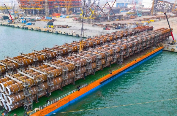 對未來的挑戰(zhàn)和機(jī)遇，國際貨代行業(yè)需要不斷創(chuàng)新和發(fā)展