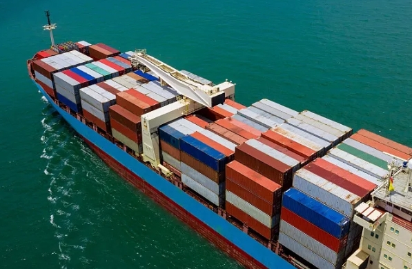 隨著全球化日益加深，國際貨運(yùn)成為了連接世界各地經(jīng)濟(jì)的重要紐帶