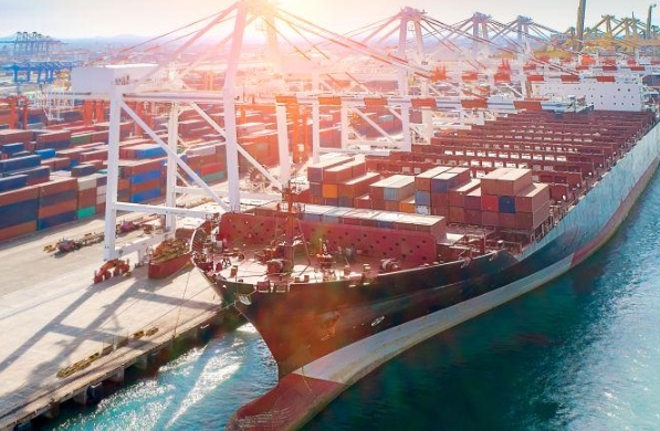 隨著電子商務(wù)的快速發(fā)展，國際貨代也迎來了新的發(fā)展機(jī)遇